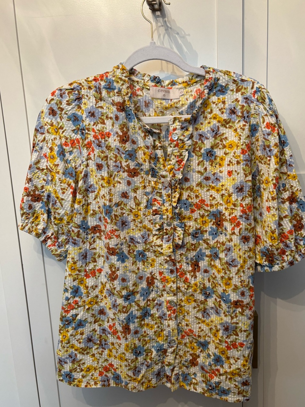 Cream Floral Button-Front Peasant Blouse in Multi-Color